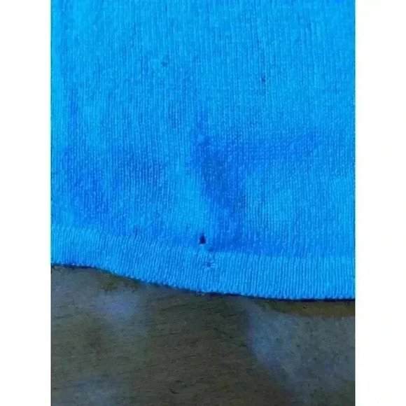 J Crew Italian cashmere sweater size XS flaws shown in pictures has a few hole - Picture 7 of 10